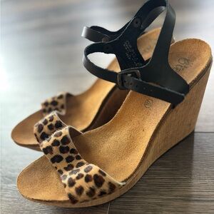 Brown and Black Wedge Sandals with Medium Heel